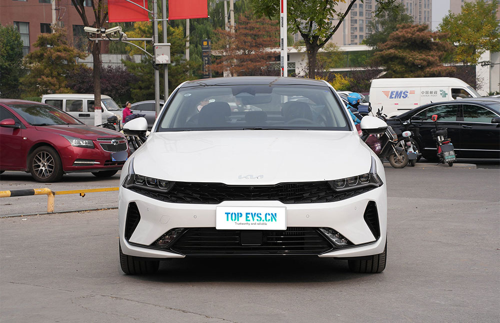 2025 kia k5 interior