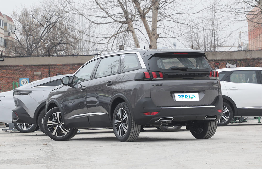 peugeot 5008 boot dimensions