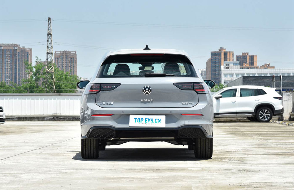 Volkswagen Golf car