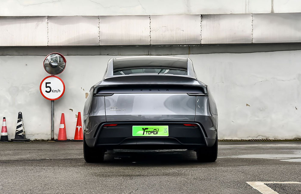 2025 New Tesla Model Y