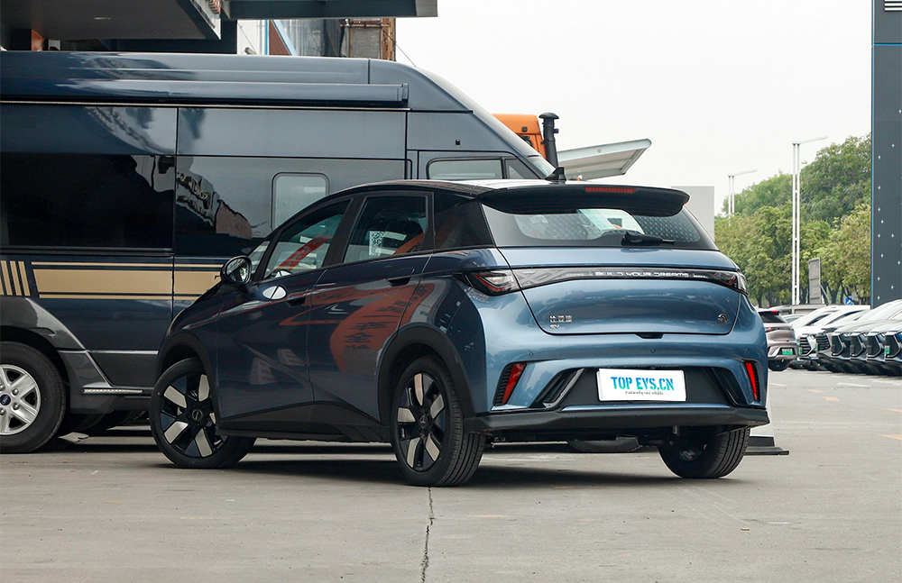 BYD Dolphin