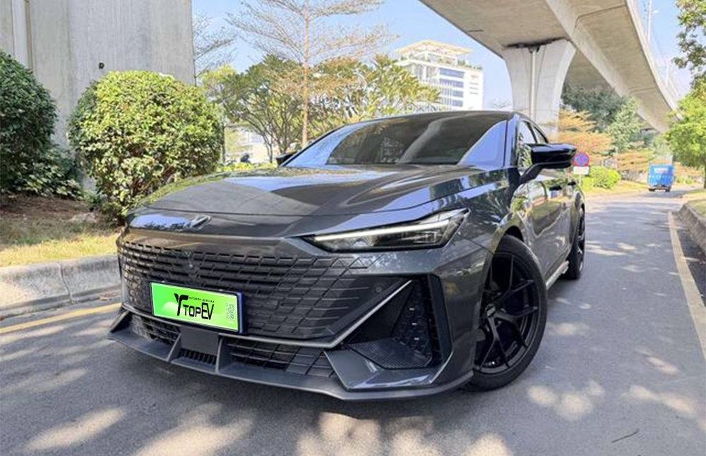 changan uni v price used