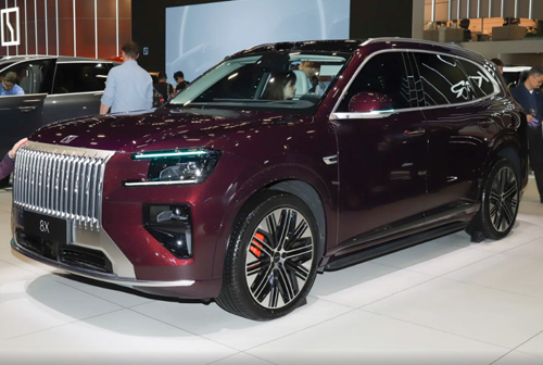 Zeekr 8X Lands in China's Full-Size Luxury SUV Arena — and Brings Geely's Full Arsenal