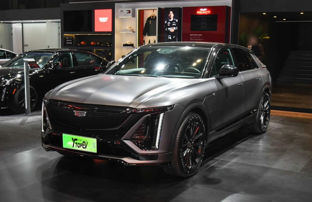 Cadillac Lyriq  price