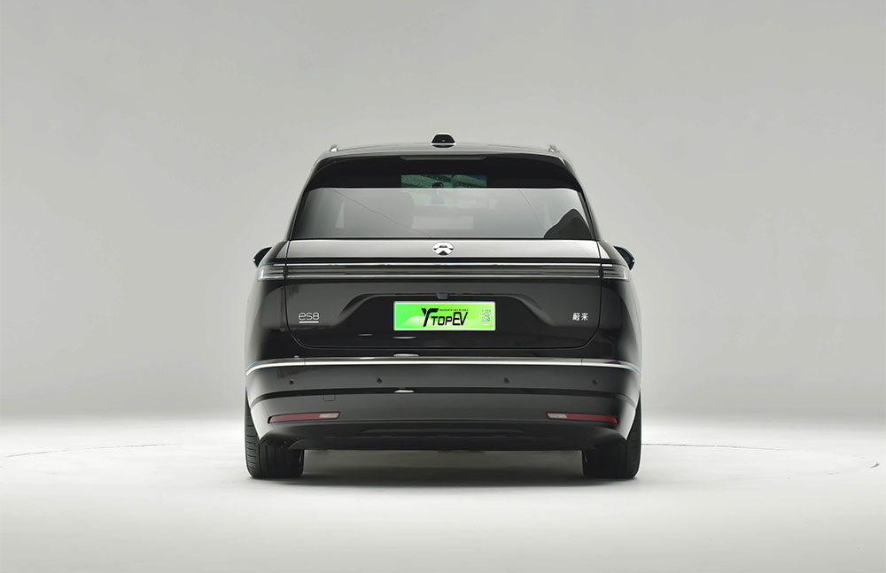 NIO ES8 spaces