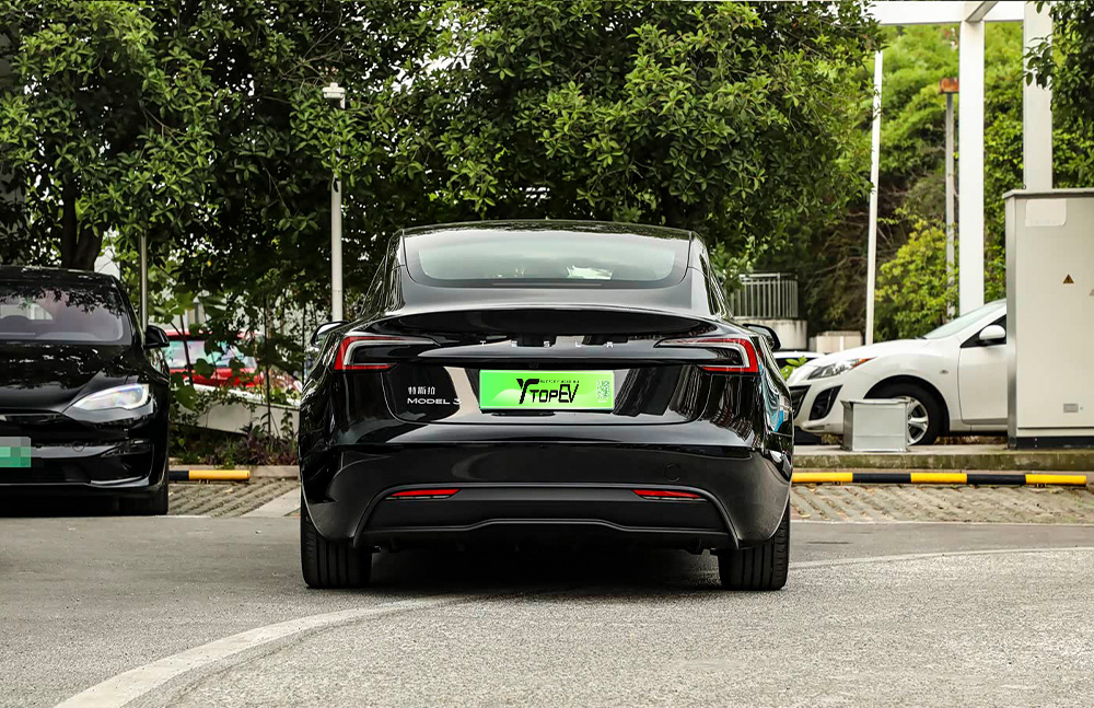 2025 Tesla Model 3 Long Range