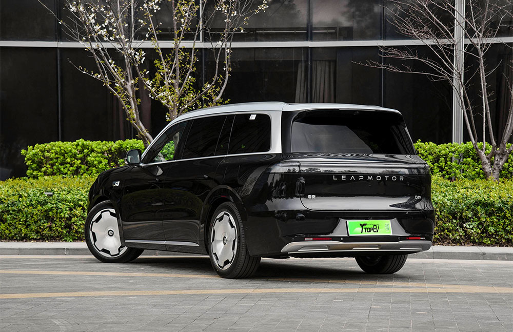 Leapmotor D19 interior