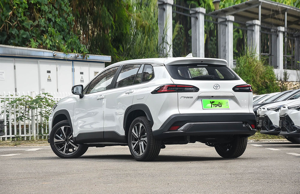 Toyota Frontlander interior