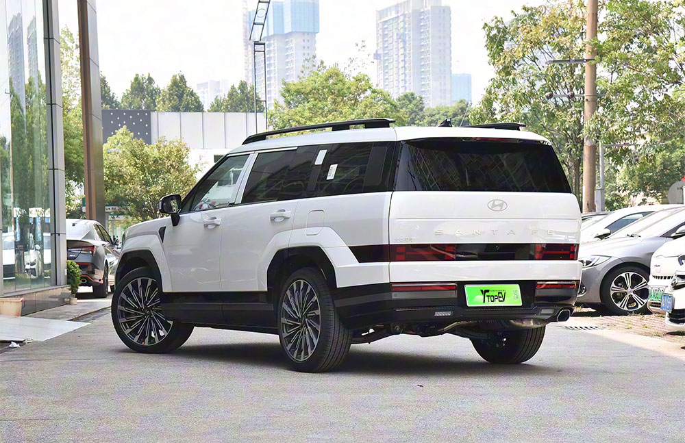 Hyundai Santa Fe interior