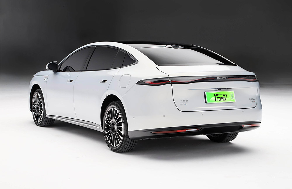 BYD Seal 08 interior