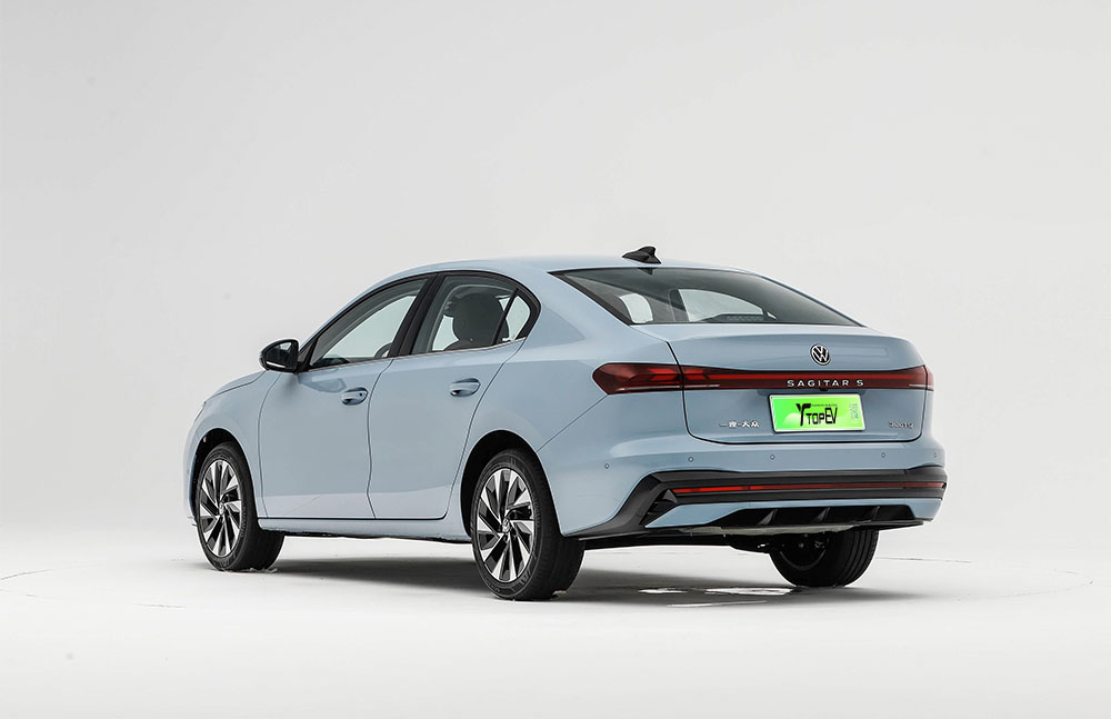 Volkswagen Sagitar S interior