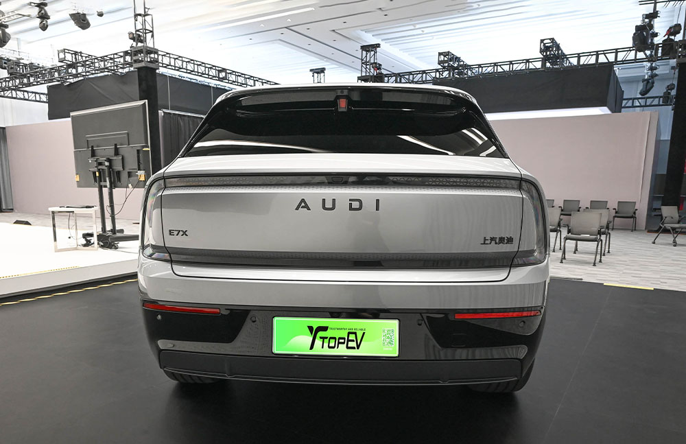 AUDI E7X spaces