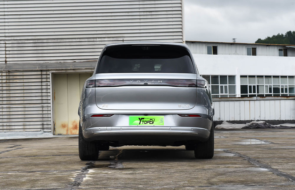 Voyah Taishan X8 spaces