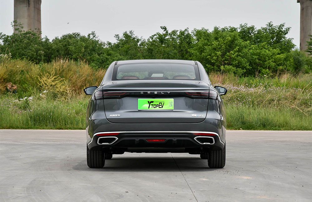 geely emgrand spaces