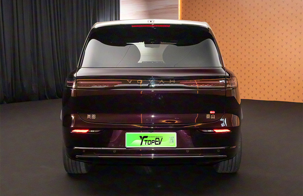 Voyah Taishan spaces