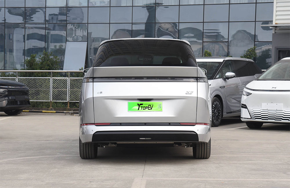 xpeng x9 spaces